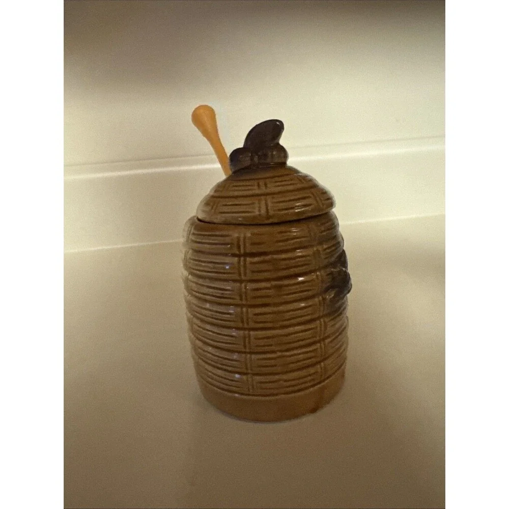 Honey Pot Bear & Bee Hive Armbee Japan with stir stick Vtg Retro Kitchen Decor